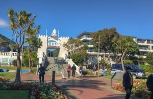 Picton - entrance to the park from downtown